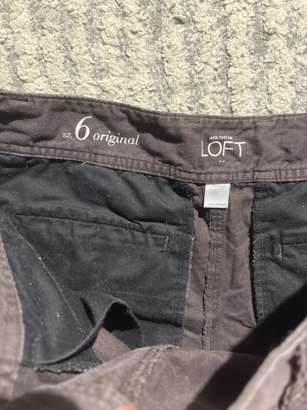 Loft Ann Taylor brown the original fabric shorts size 6